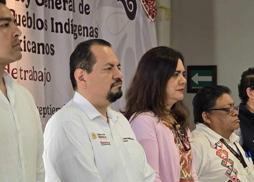 Desarrollan mesas de trabajo para propuesta en defensa de los pueblo