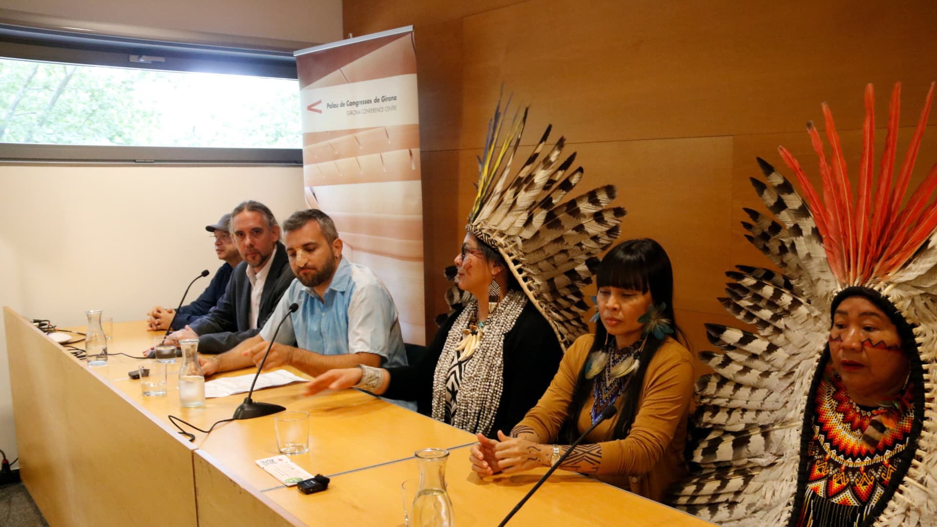 Girona reúne a más de 1.700 líderes indígenas y científicos en una cumbre histórica sobre la ayahuasca