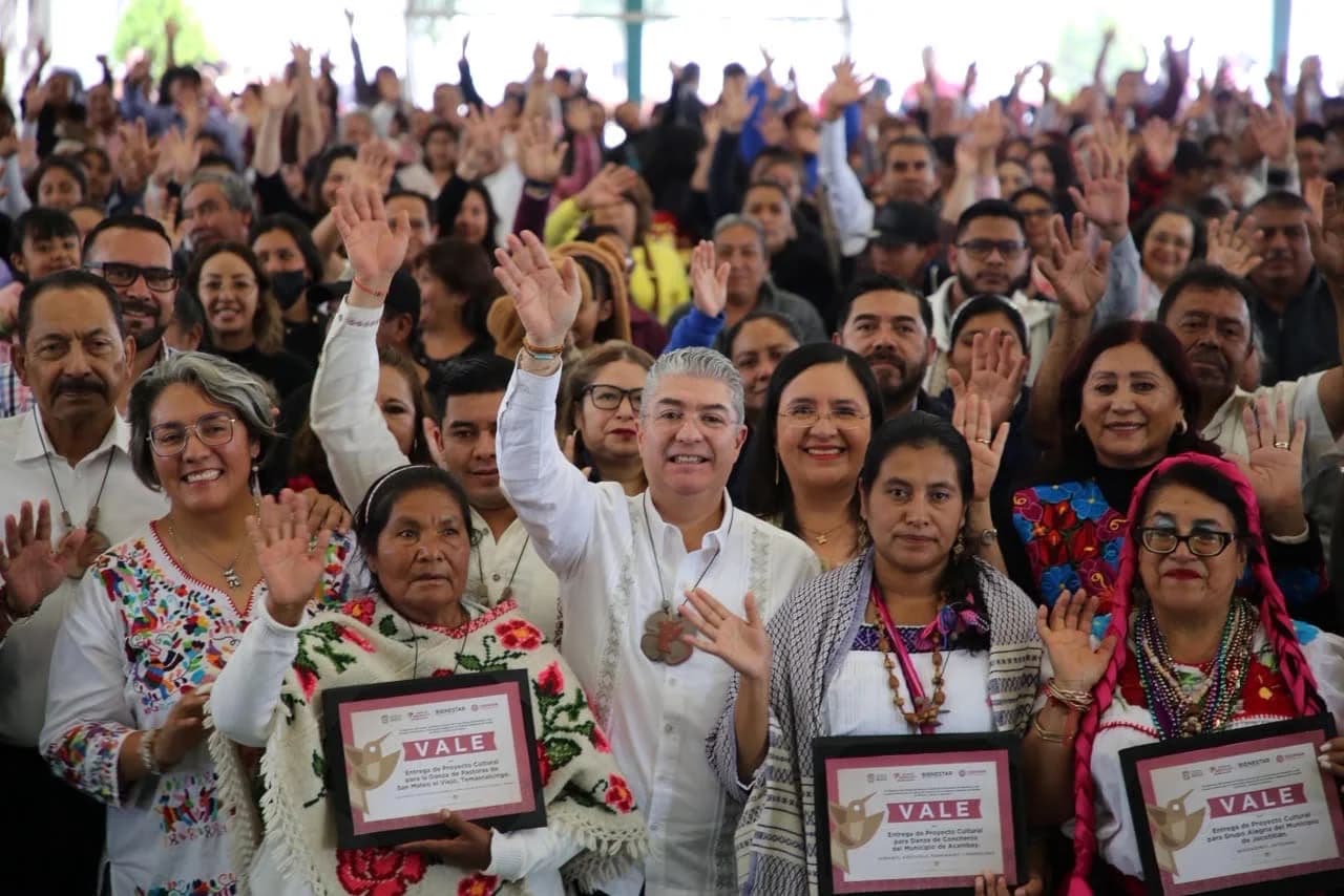 Gobierno del EdoMéx Conmemora el Día Internacional de la Mujer Indígena en Teotihuacán con Entrega de Apoyos a Grupos Originarios