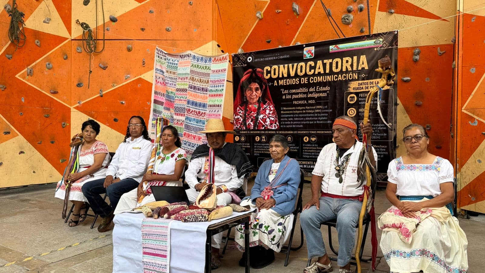 Pueblos indígenas de Hidalgo rechazan consulta y amagan con impugnar foros del IEEH
