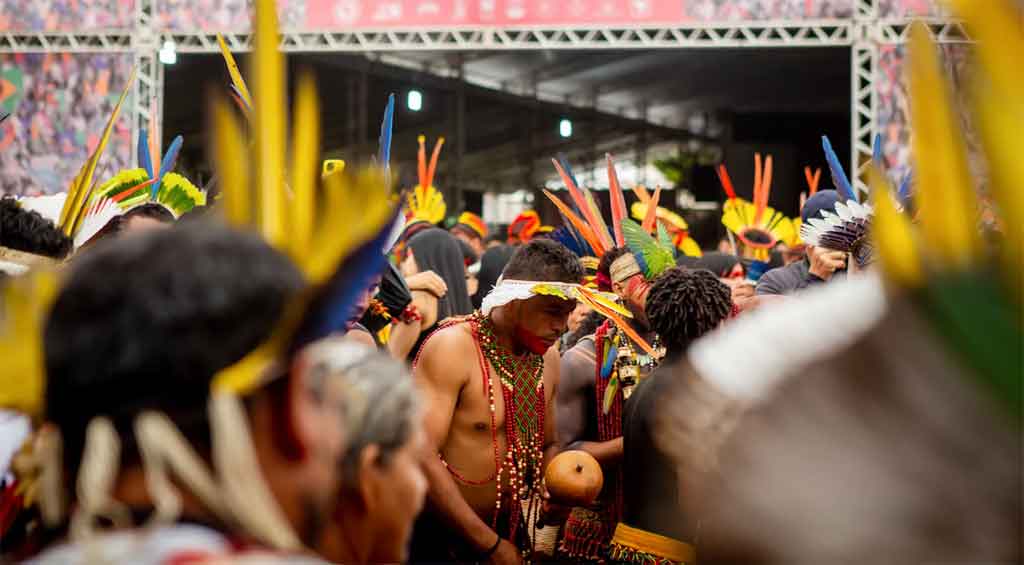 Campamento Tierra Libre reúne a miles de indígenas en Brasilia