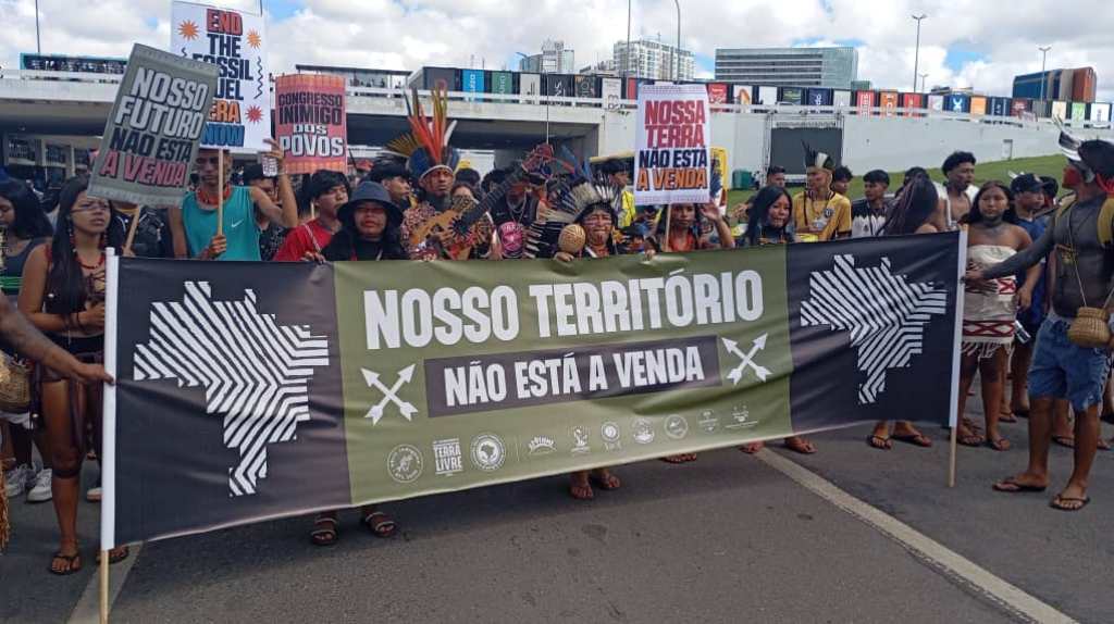 Indígenas demandan respeto a sus derechos en capital de Brasil
