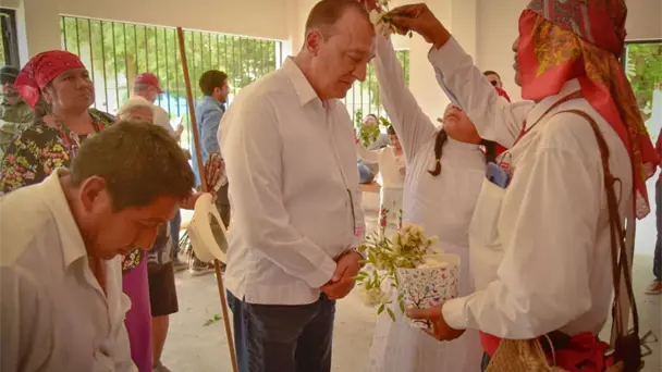 Antonio Menéndez refuerza lazos con pueblos originarios durante Semana Santa en Ahome