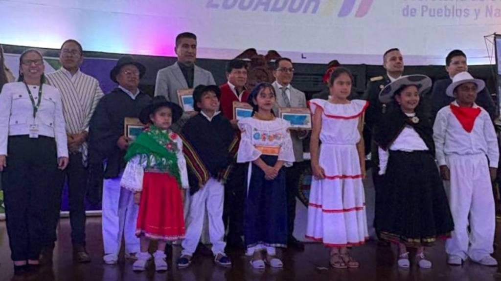 El Instituto Geográfico Militar presenta el primer mapa oficial de Ecuador en kichwa
