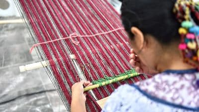 INAH alerta por el plagio de textiles indígenas y el uso de diseños tradicionales por marcas de ropa