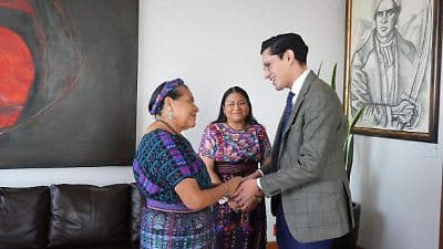 Designa SRE a Rigoberta Menchú como Alta Consejera para derechos de las mujeres y pueblos indígenas