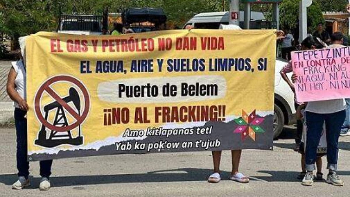 Comunidades indígenas bloquean carreteras en protesta contra fracking en la Huasteca