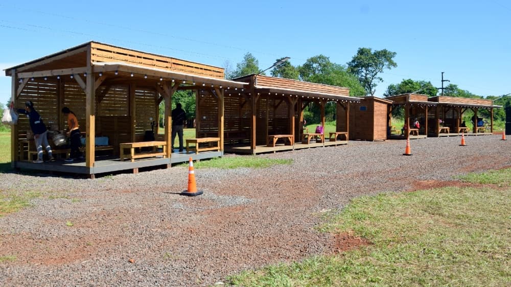 Puerto Libertad: inauguraron puestos de artesanías y sala de APS para la comunidad Guapo’y